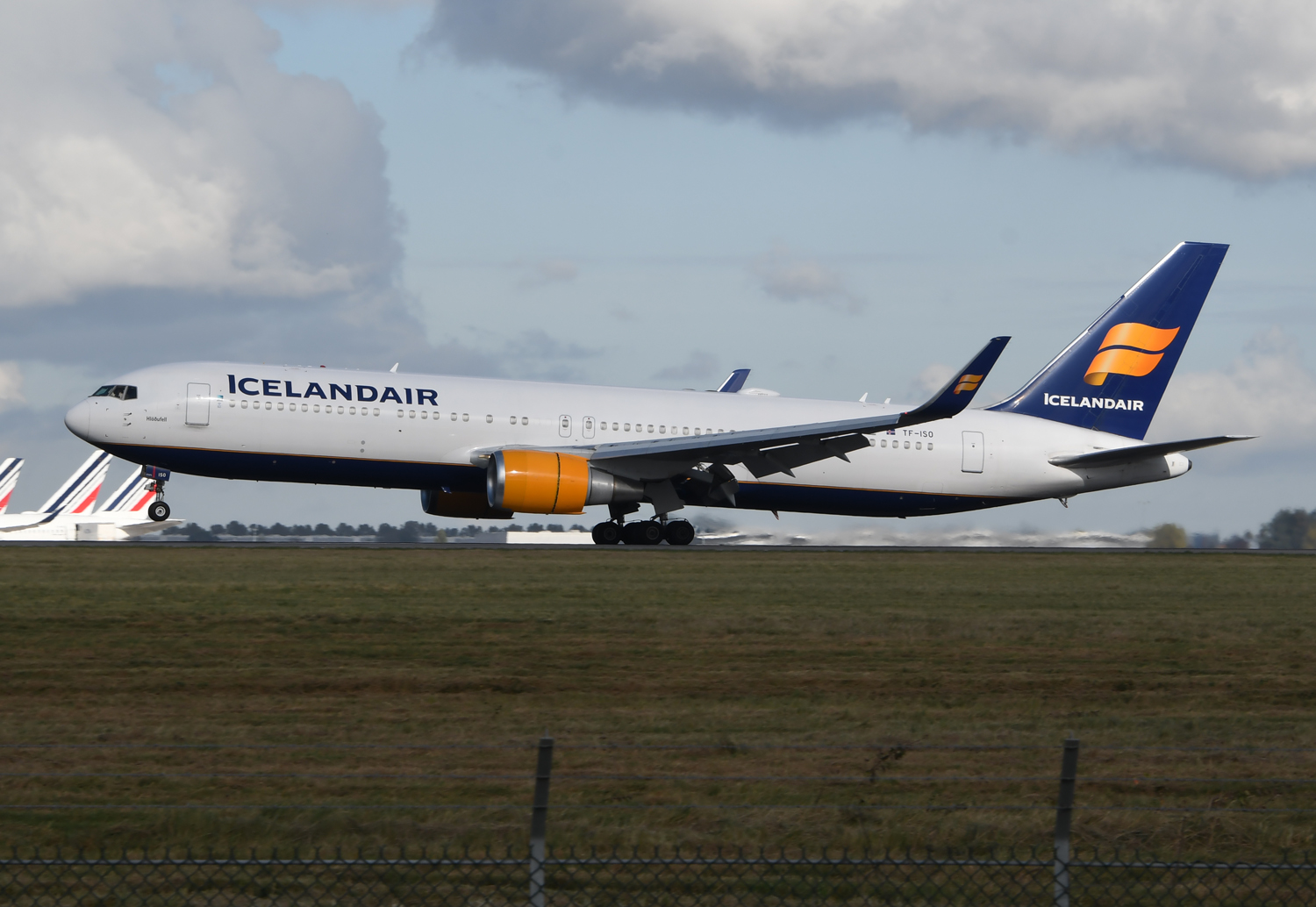 Aircraft Photo of F-GHGH, Boeing 767-375/ER