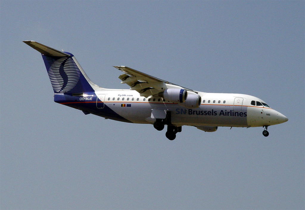 [Image: sn-bae-146-200-2.jpg]